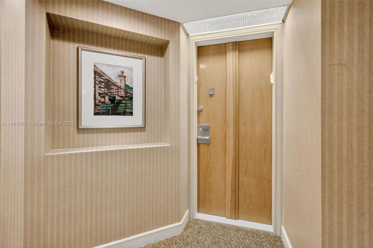 20185 E Country Club Dr, Unit 1406/1405, Aventura, FL 33180 Photo