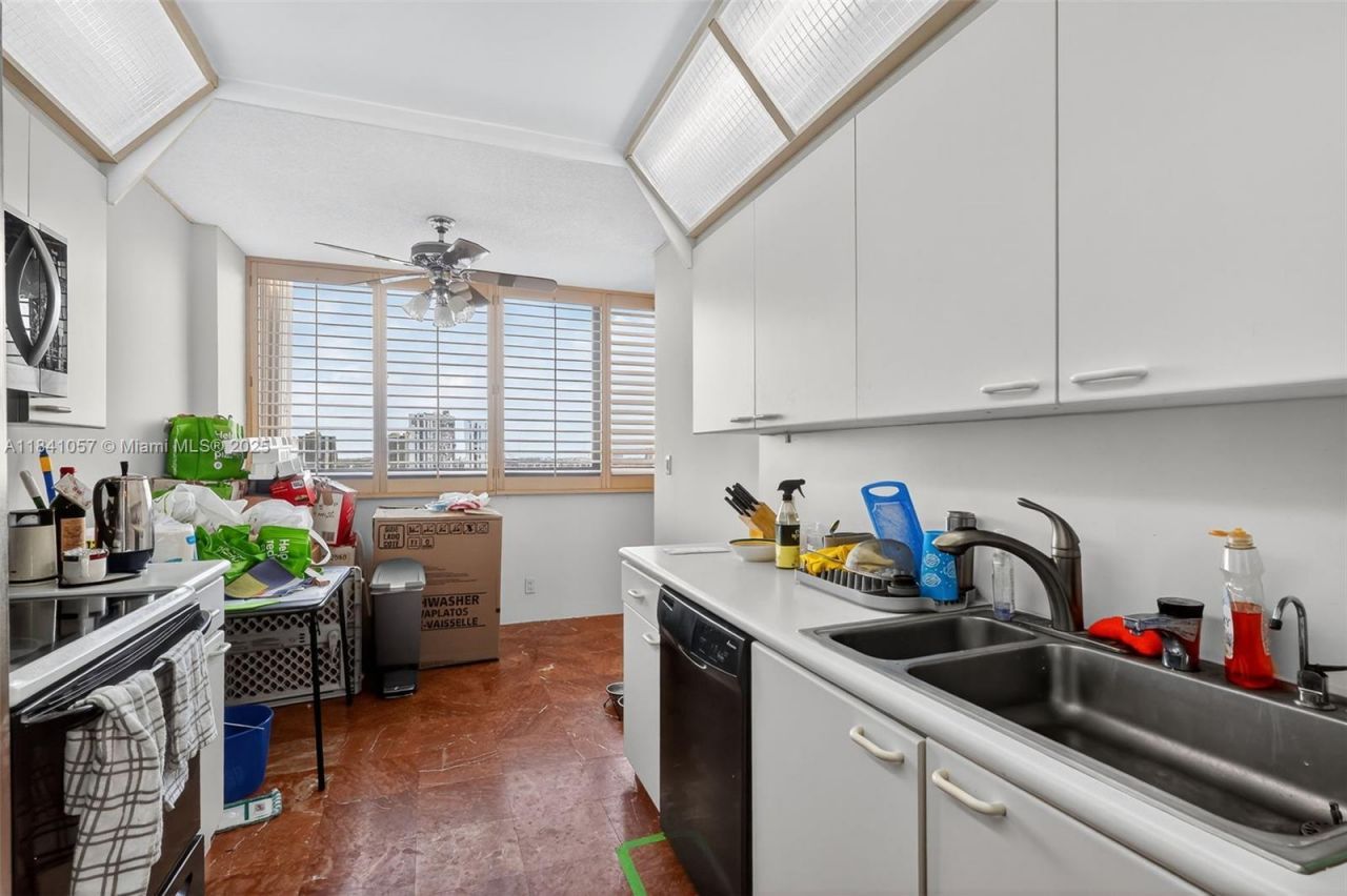 20185 E Country Club Dr, Unit 1406/1405, Aventura, FL 33180 Photo