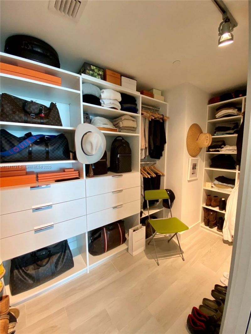 3131 NE 7th Ave, Unit 2801, Miami, FL 33137 Photo