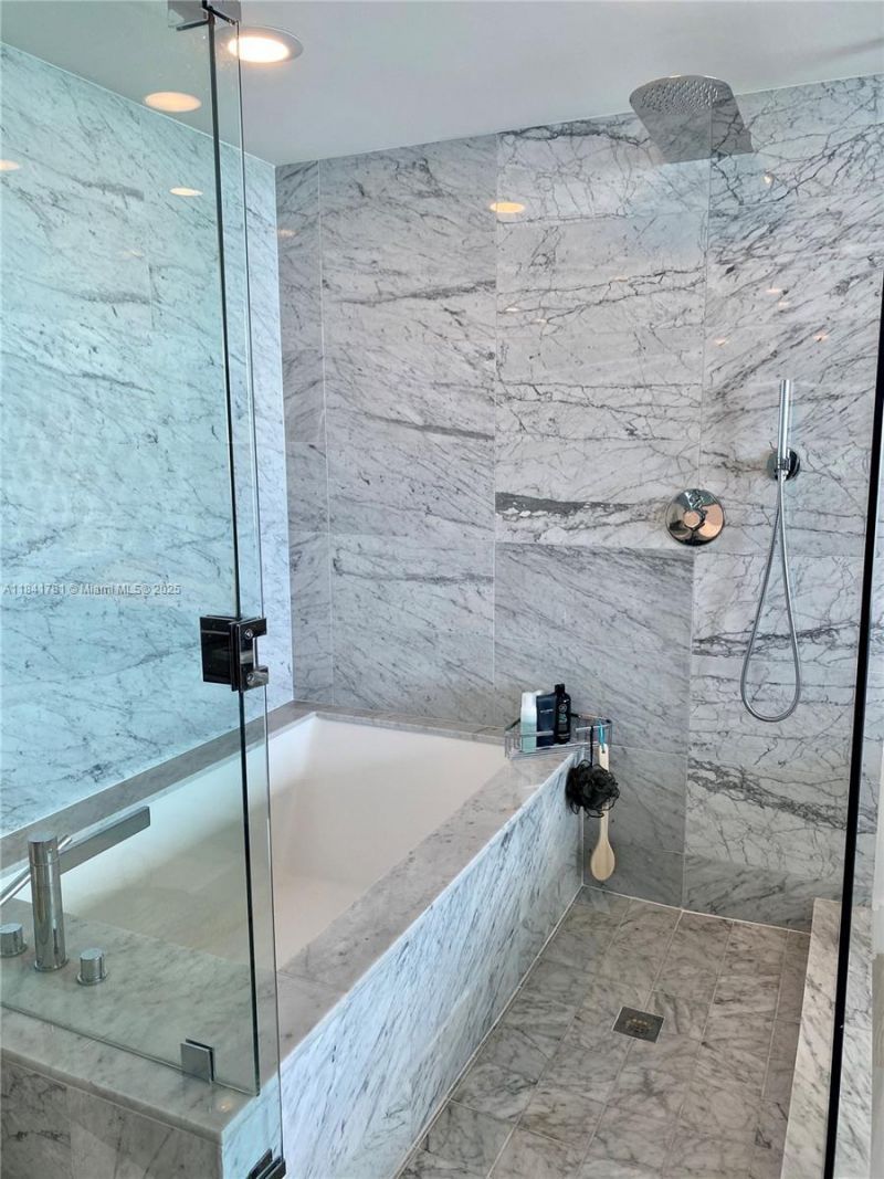 3131 NE 7th Ave, Unit 2801, Miami, FL 33137 Photo