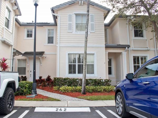 153 SE 28th Pl, Unit 3, Homestead, FL 33033