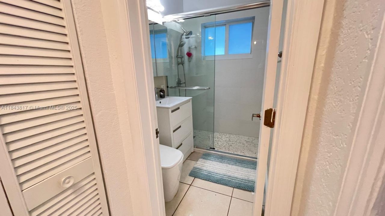 1445 NW 116th Ter, Miami, FL 33167 Photo