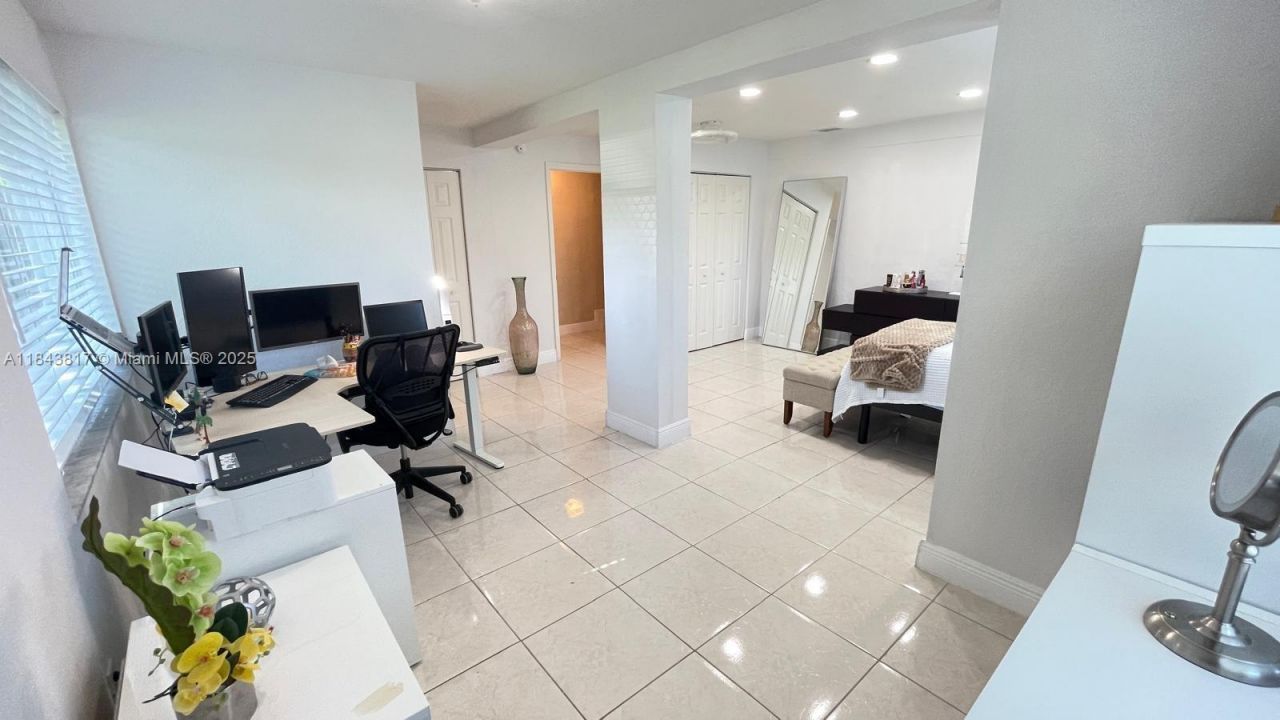 1445 NW 116th Ter, Miami, FL 33167 Photo