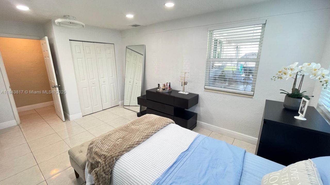 1445 NW 116th Ter, Miami, FL 33167 Photo