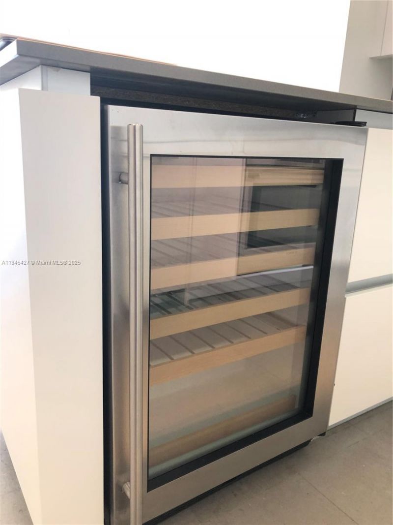 88 SW 7th St, Unit 2305, Miami, FL 33130 Photo