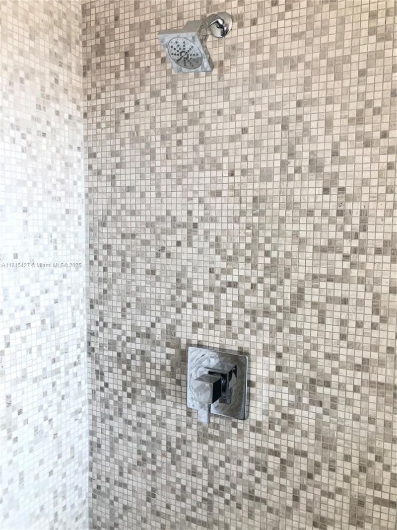 88 SW 7th St, Unit 2305, Miami, FL 33130 Photo