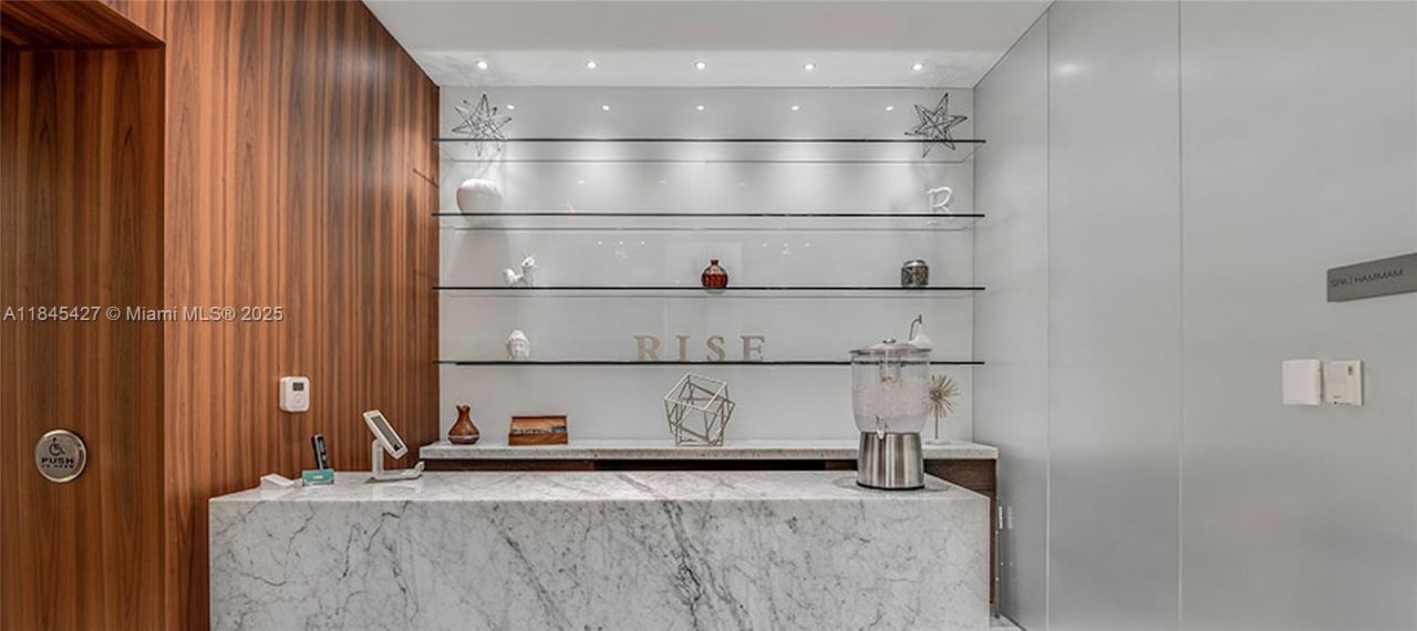 88 SW 7th St, Unit 2305, Miami, FL 33130 Photo