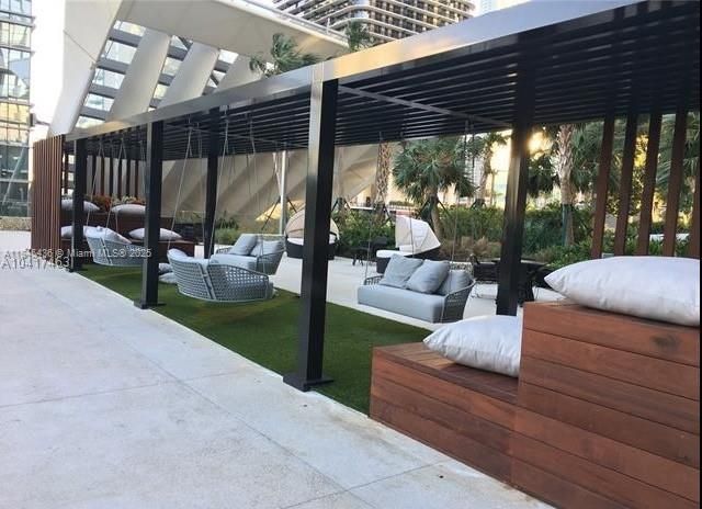 88 SW 7th St, Unit 2603, Miami, FL 33130 Photo