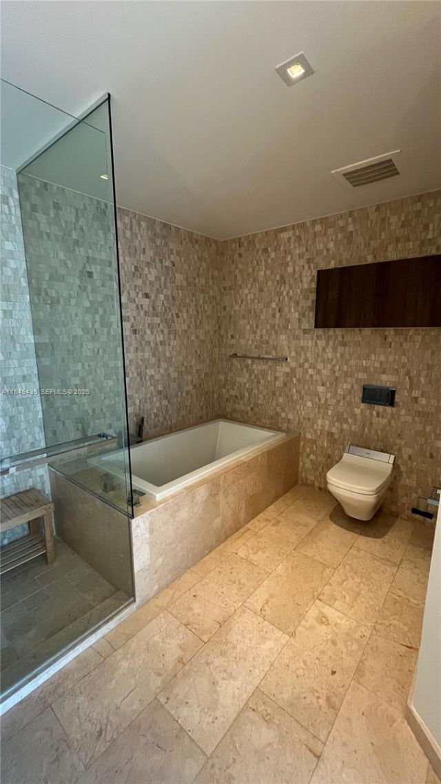88 SW 7th St, Unit 2603, Miami, FL 33130 Photo