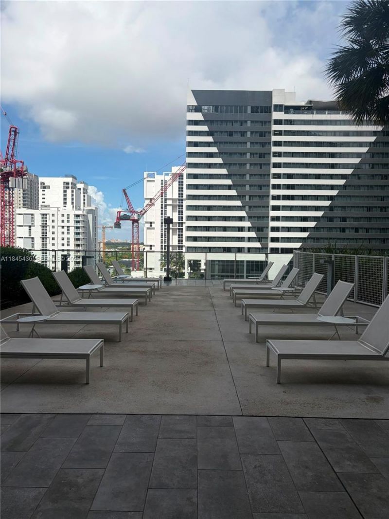 88 SW 7th St, Unit 2603, Miami, FL 33130 Photo