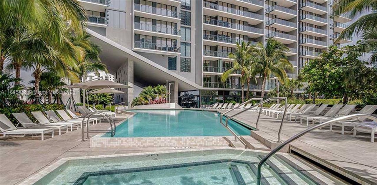 88 SW 7th St, Unit 2603, Miami, FL 33130 Photo