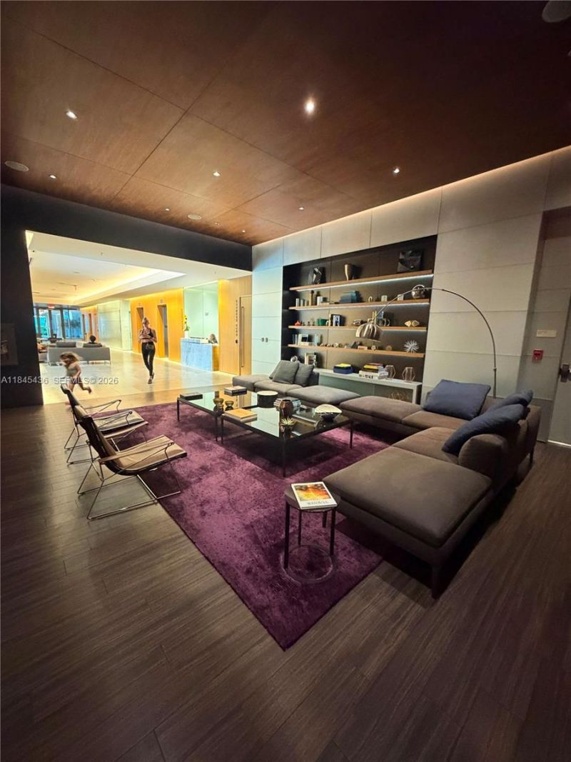 88 SW 7th St, Unit 2603, Miami, FL 33130 Photo
