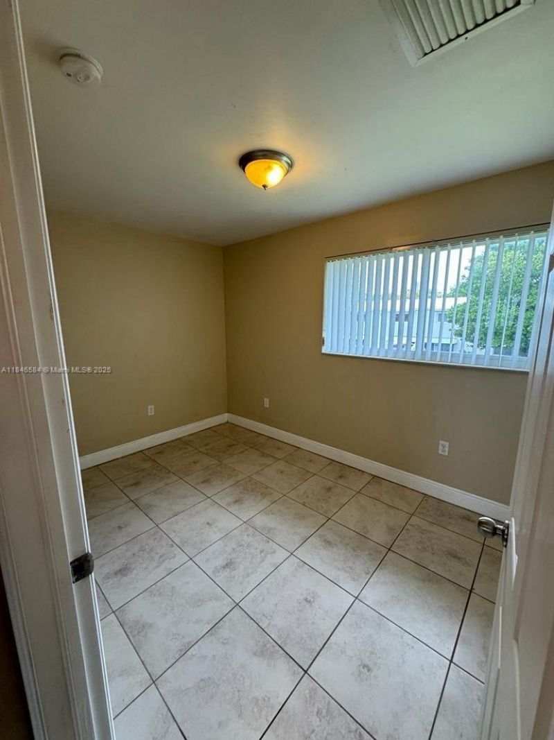 483 NW 19th St, Unit 362, Miami, FL 33136 Photo