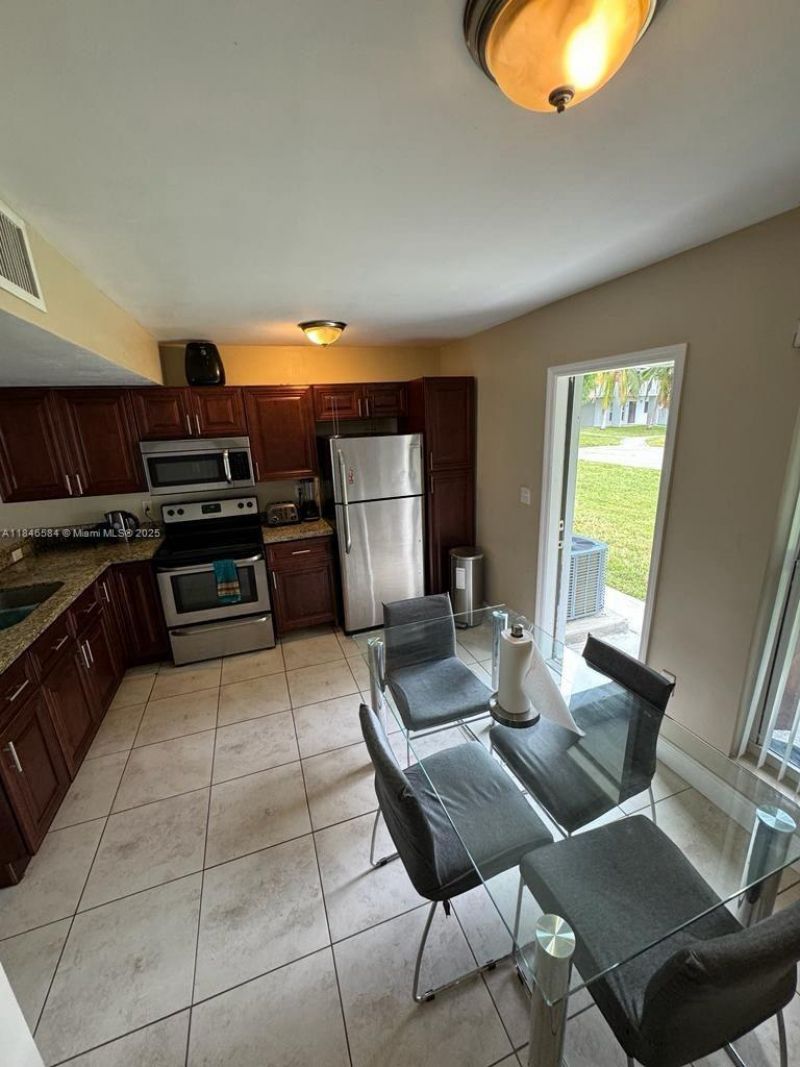 483 NW 19th St, Unit 362, Miami, FL 33136 Photo