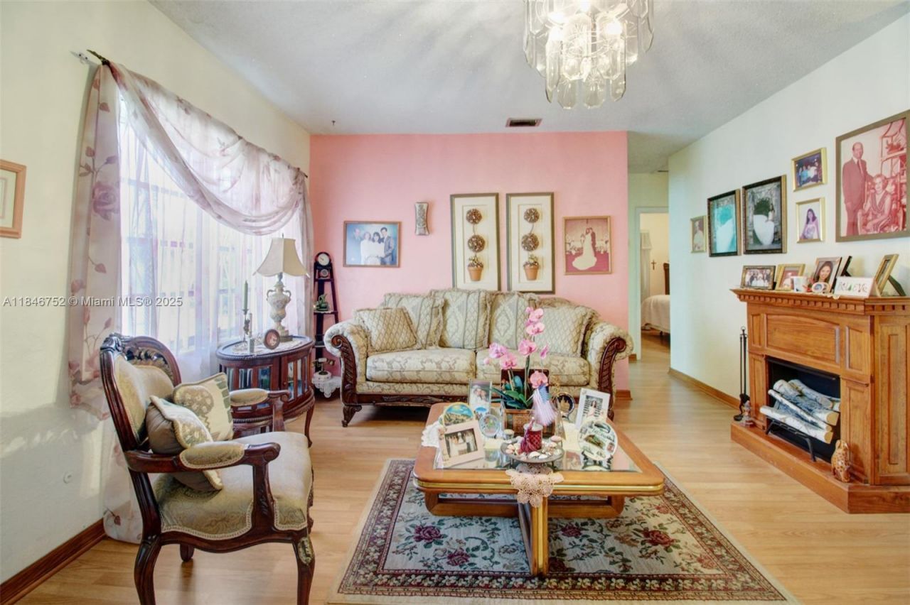 3600 NW 19th Ter, Miami, FL 33125 Photo