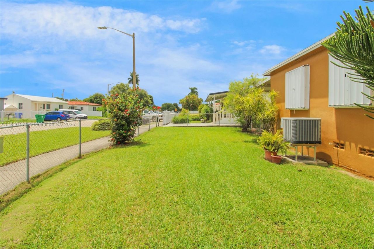 3600 NW 19th Ter, Miami, FL 33125 Photo