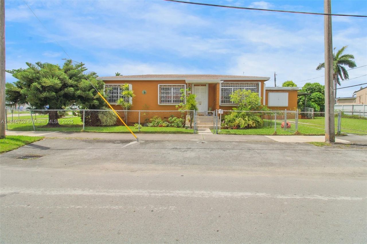 3600 NW 19th Ter, Miami, FL 33125 Photo