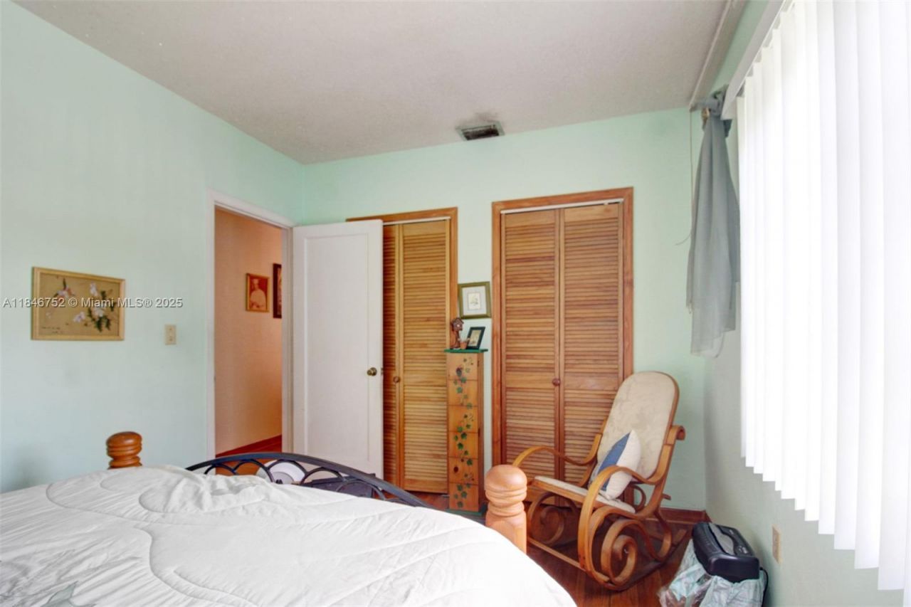 3600 NW 19th Ter, Miami, FL 33125 Photo