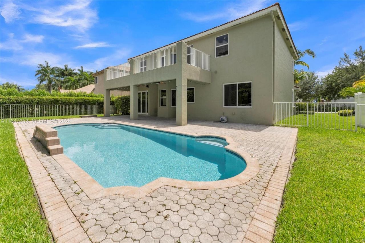 2128 SW 176th Ter, Miramar, FL 33029 Photo