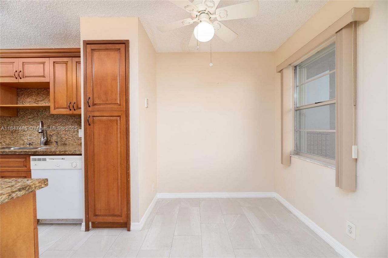 13000 SW 15th Ct, Unit 206U, Pembroke Pines, FL 33027 Photo