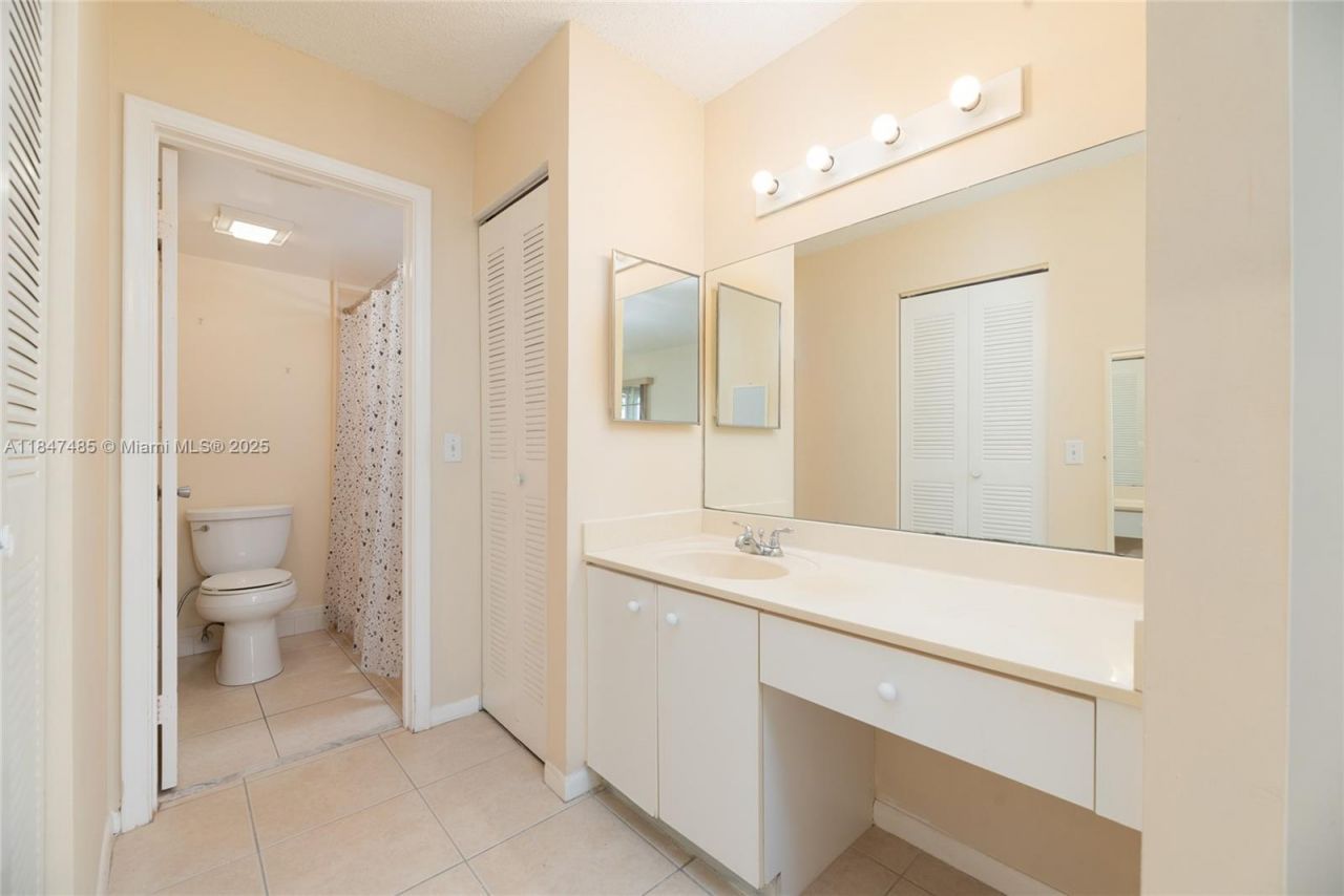 13000 SW 15th Ct, Unit 206U, Pembroke Pines, FL 33027 Photo