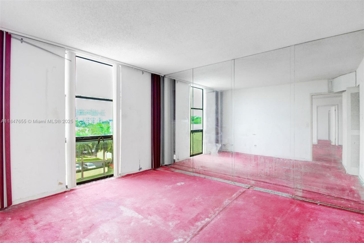 13499 Biscayne Blvd, Unit 407, North Miami, FL 33181 Photo