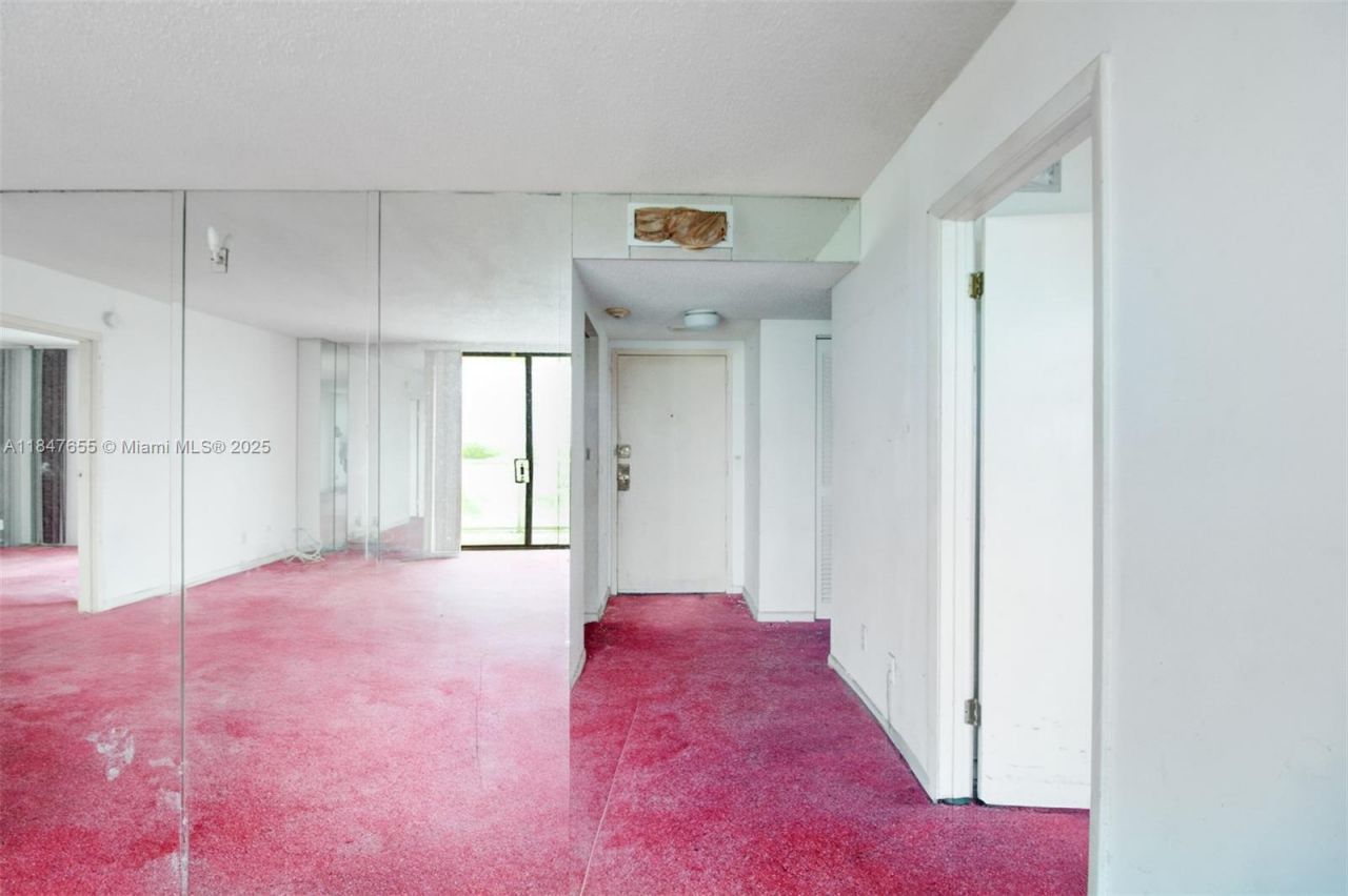 13499 Biscayne Blvd, Unit 407, North Miami, FL 33181 Photo