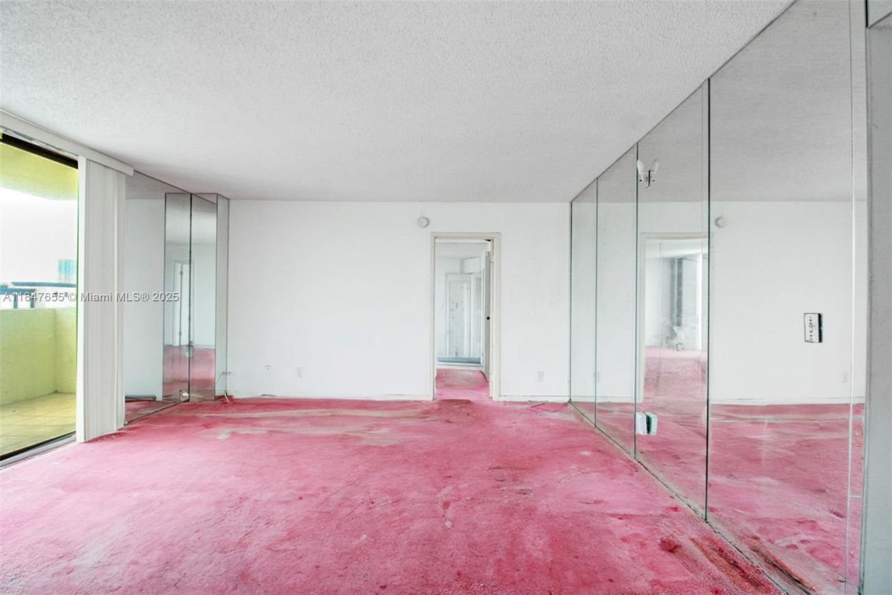 13499 Biscayne Blvd, Unit 407, North Miami, FL 33181 Photo