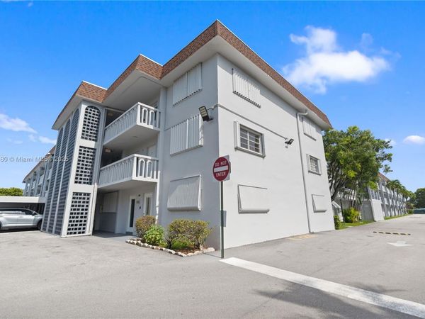 1040 SE 4th Ave, Unit 135, Deerfield Beach, FL 33441