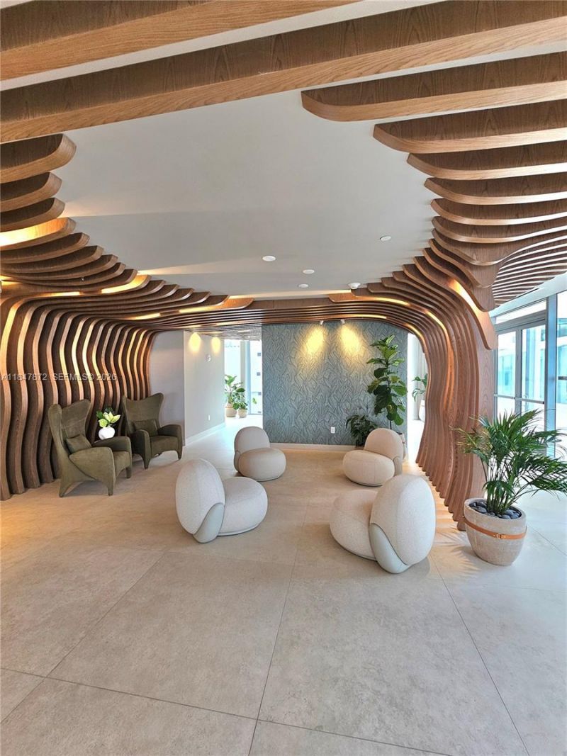 700 NE 24th St, Unit 3502, Miami, FL 33137 Photo