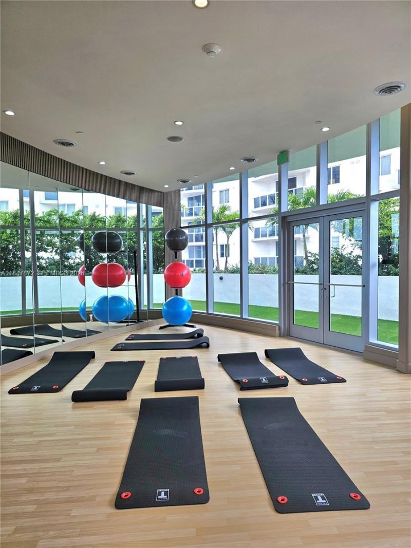 700 NE 24th St, Unit 3502, Miami, FL 33137 Photo