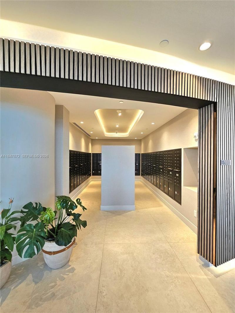 700 NE 24th St, Unit 3502, Miami, FL 33137 Photo