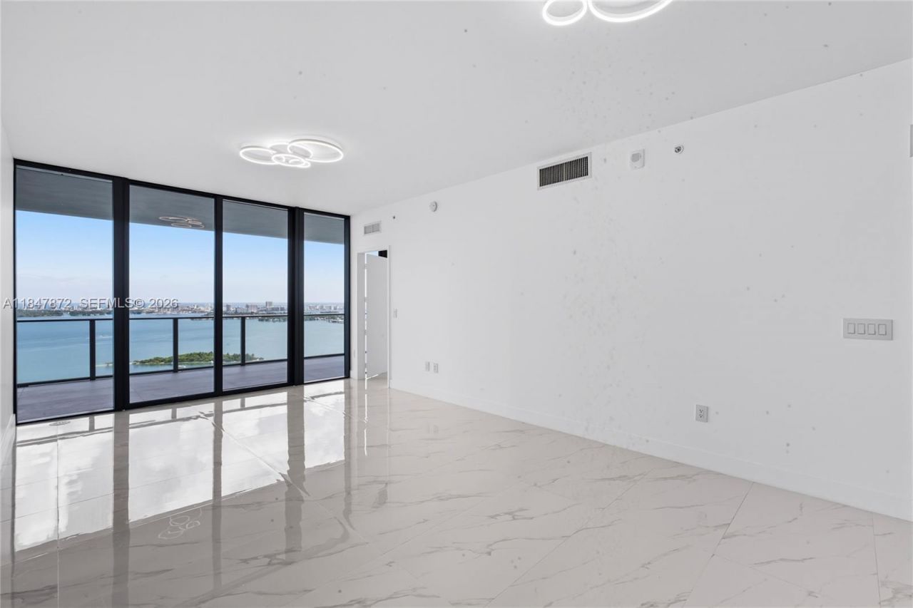 700 NE 24th St, Unit 3502, Miami, FL 33137 Photo