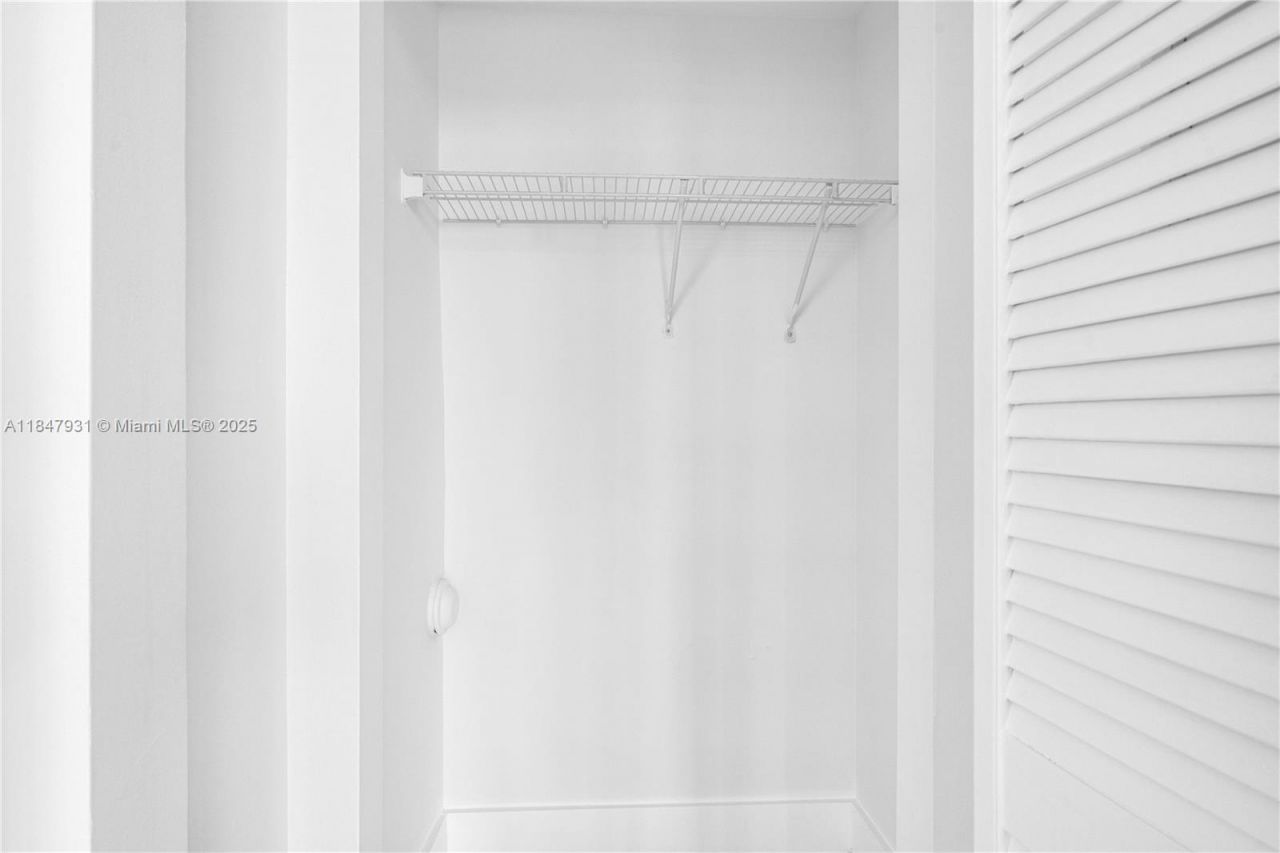 1881 79th St Cswy, Unit 404, North Bay Village, FL 33141 Photo