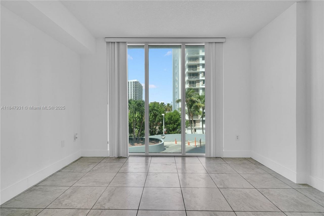 1881 79th St Cswy, Unit 404, North Bay Village, FL 33141 Photo