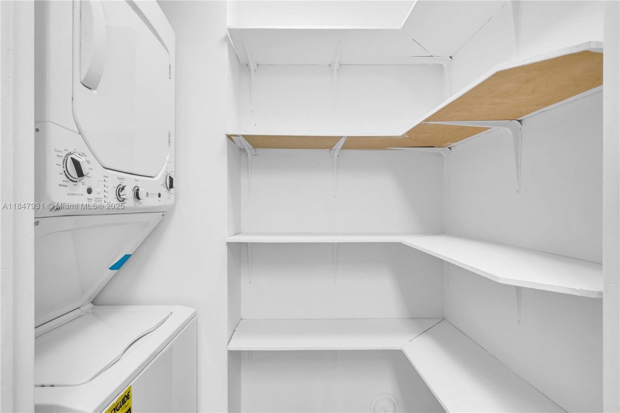 1881 79th St Cswy, Unit 404, North Bay Village, FL 33141 Photo