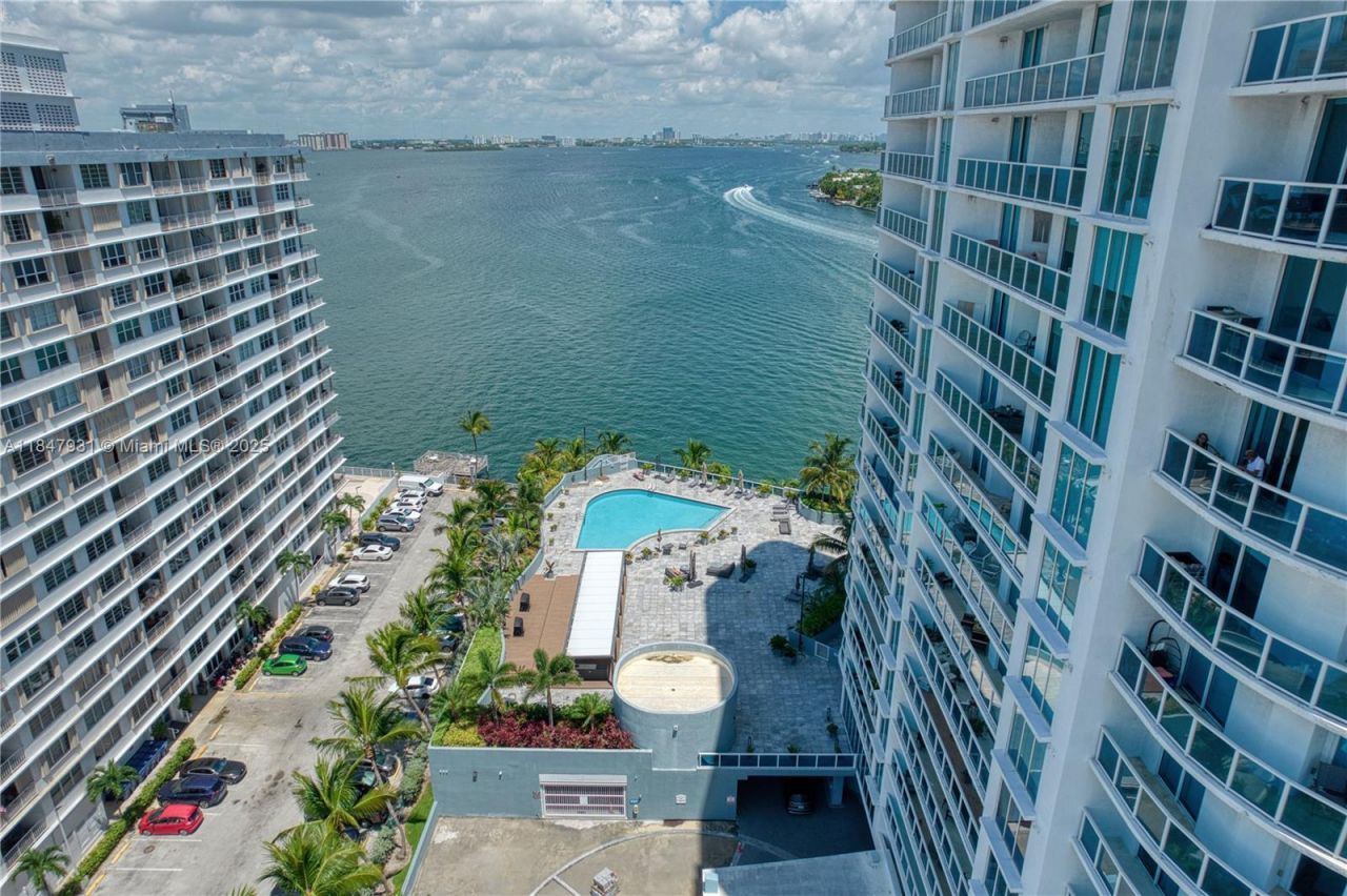 1881 79th St Cswy, Unit 404, North Bay Village, FL 33141 Photo