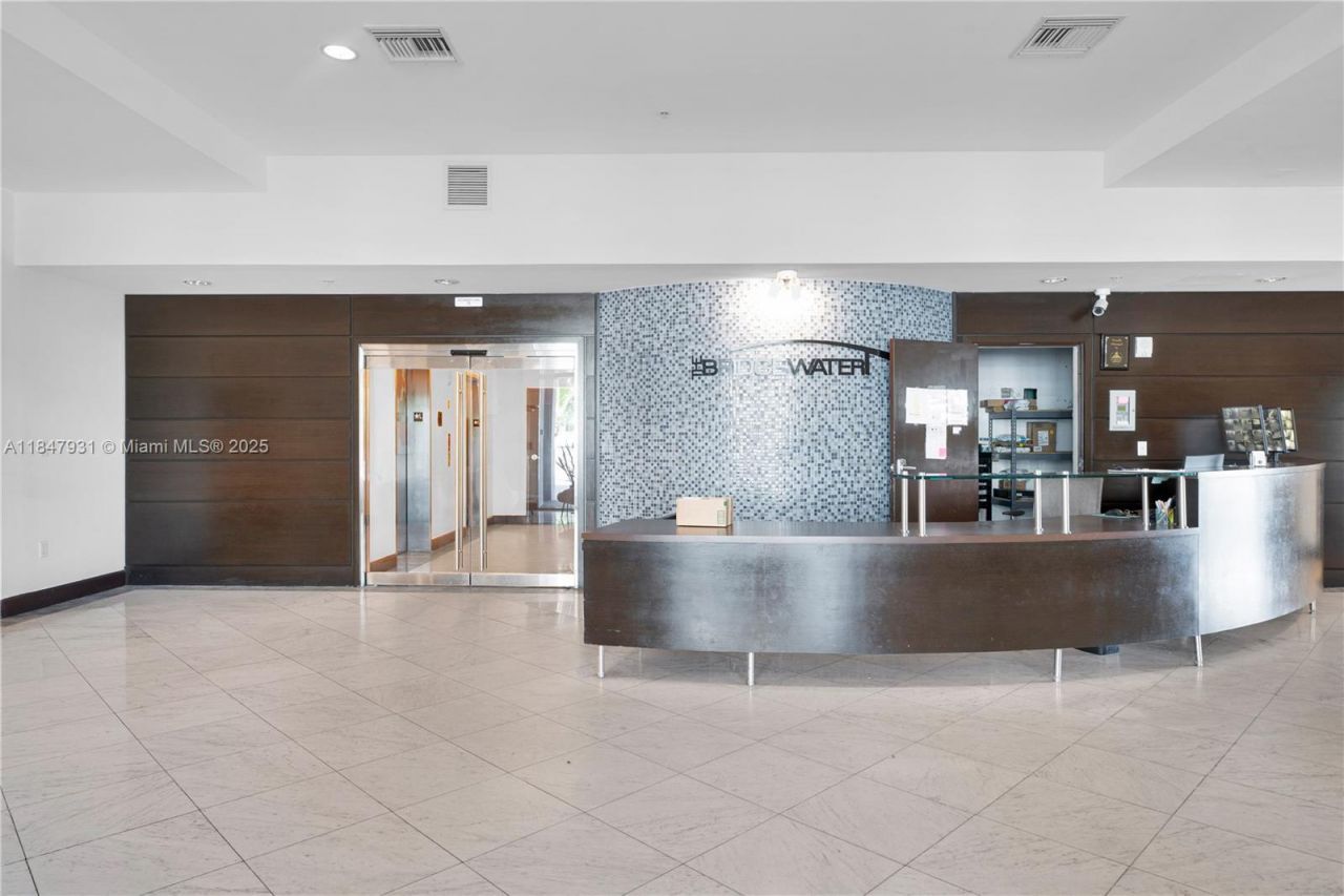 1881 79th St Cswy, Unit 404, North Bay Village, FL 33141 Photo