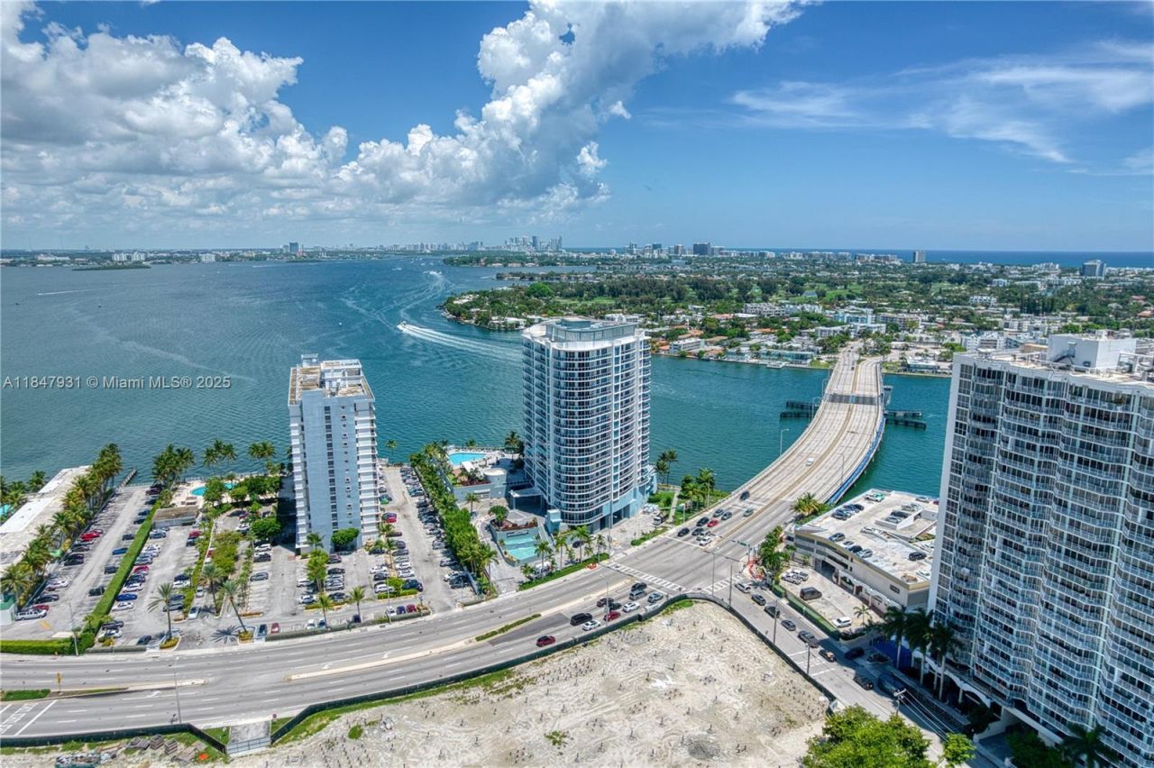 1881 79th St Cswy, Unit 404, North Bay Village, FL 33141 Photo