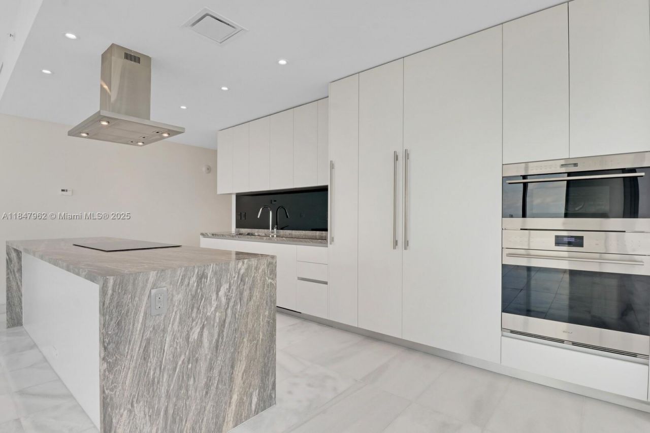 700 NE 26th Ter, Unit 1101, Miami, FL 33137 Photo