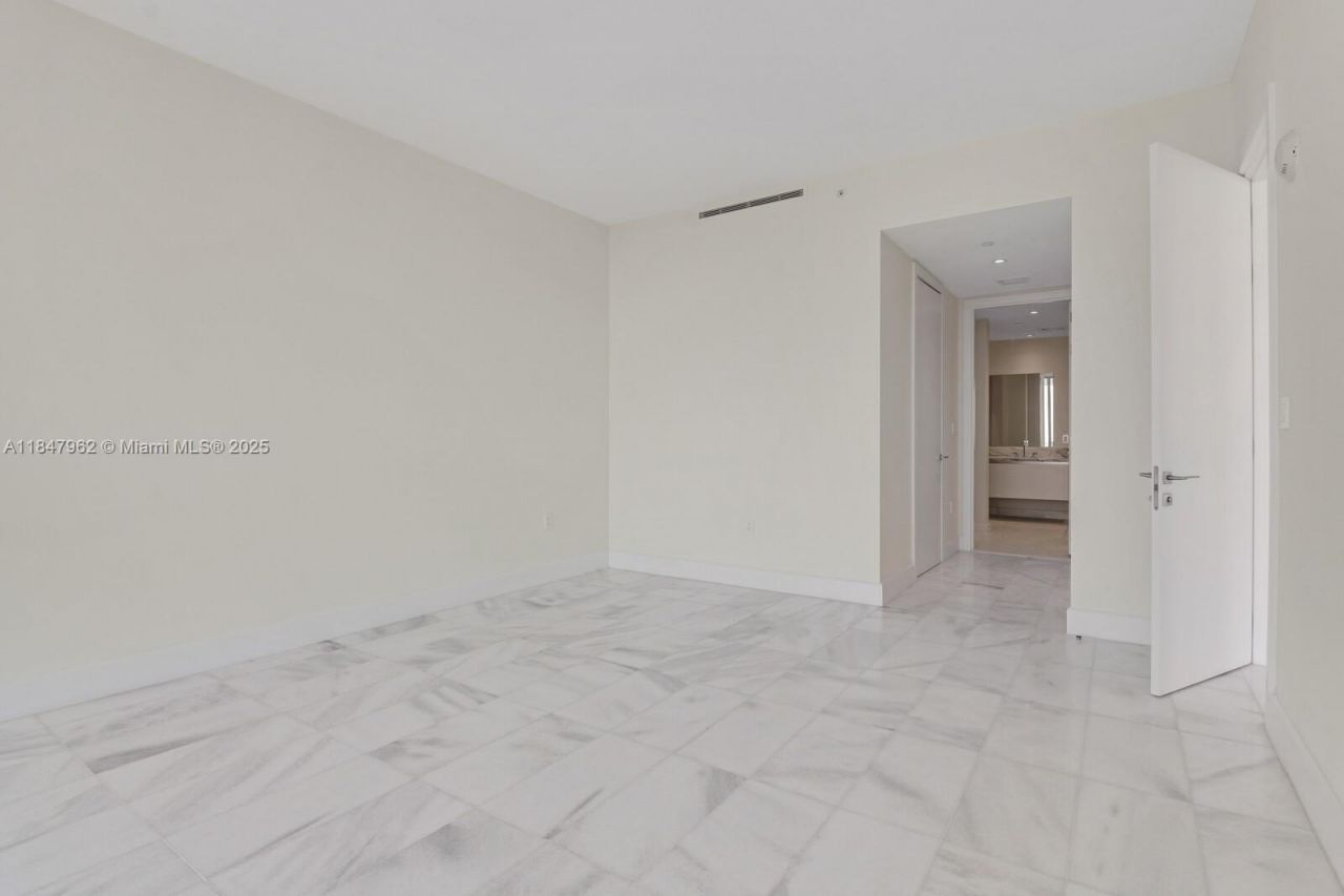 700 NE 26th Ter, Unit 1101, Miami, FL 33137 Photo