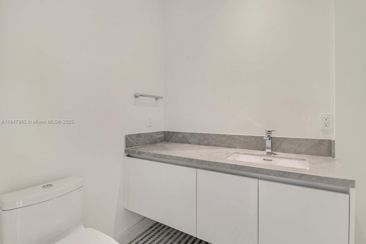 700 NE 26th Ter, Unit 1101, Miami, FL 33137 Photo