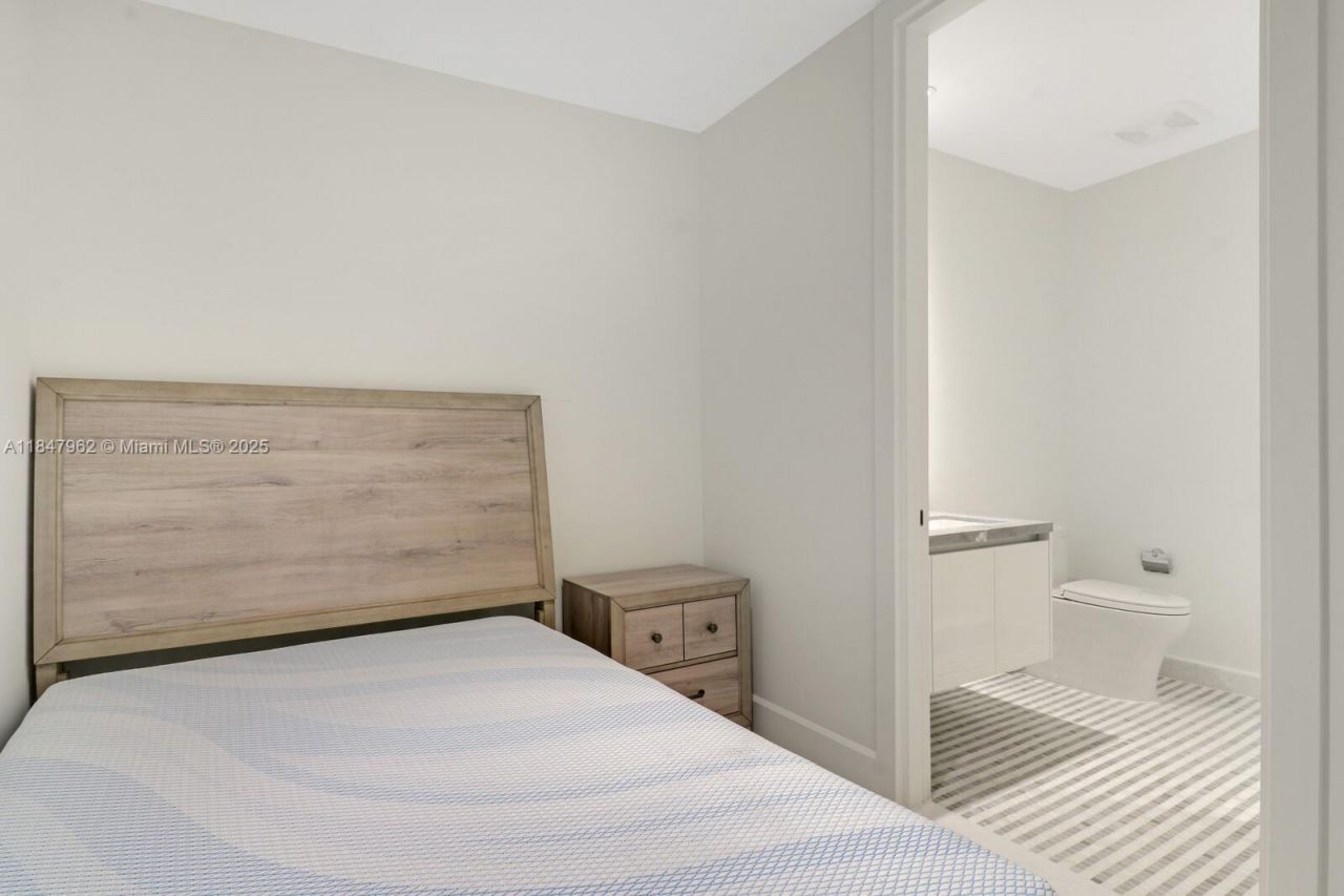 700 NE 26th Ter, Unit 1101, Miami, FL 33137 Photo