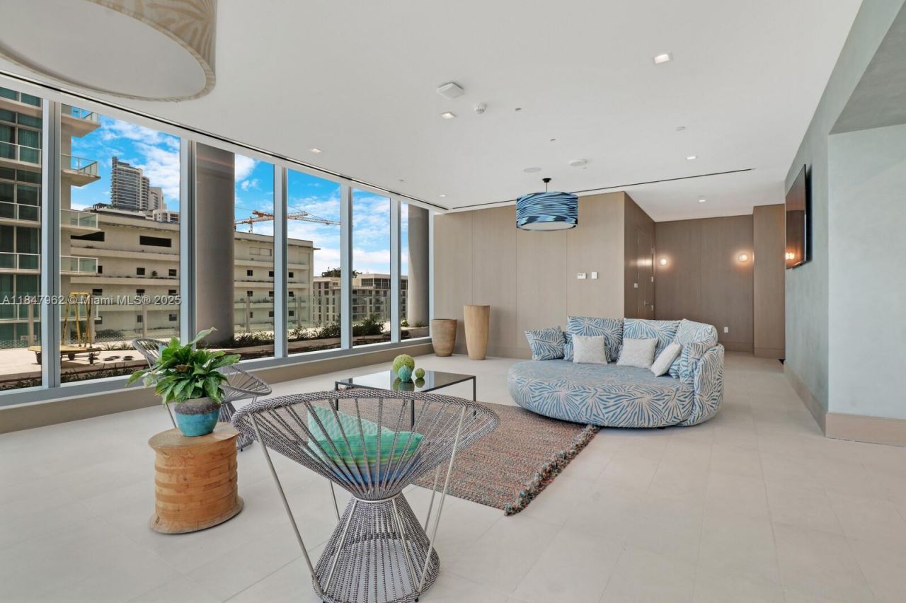 700 NE 26th Ter, Unit 1101, Miami, FL 33137 Photo