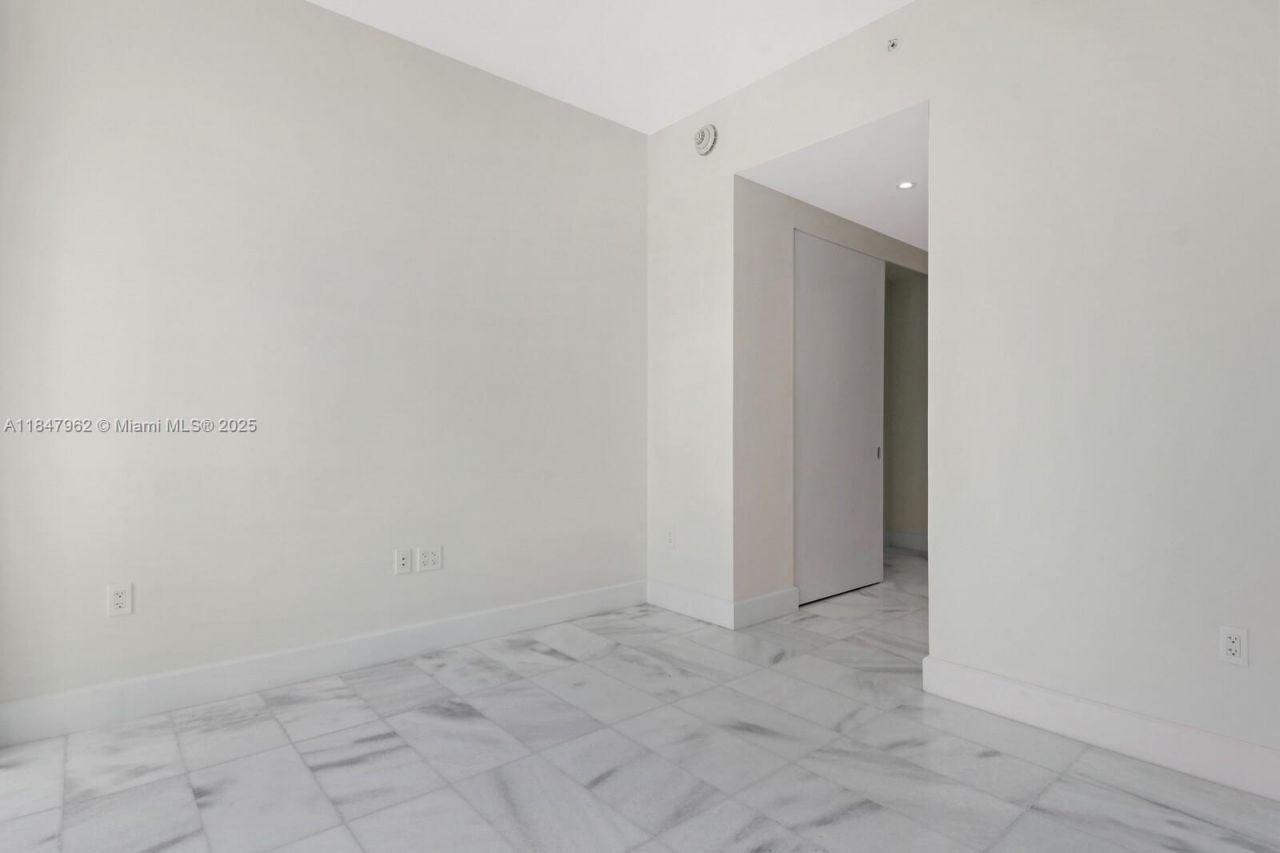 700 NE 26th Ter, Unit 1101, Miami, FL 33137 Photo