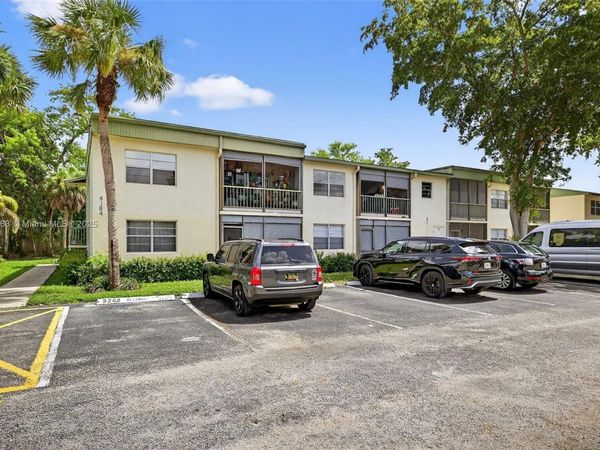 4164 NW 90th Ave, Unit 201, Coral Springs, FL 33065