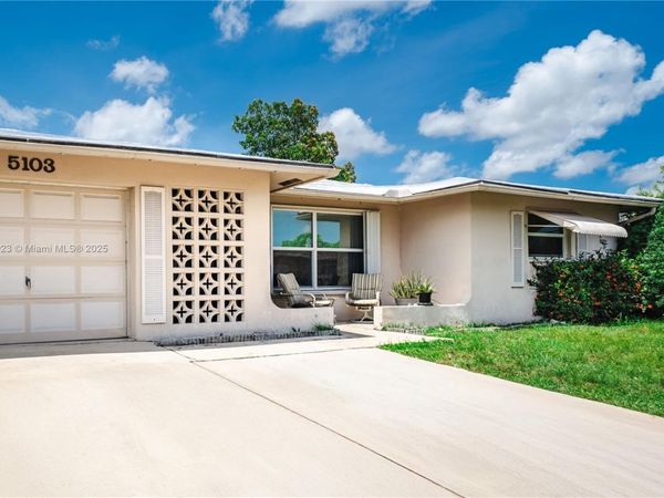 5103 NW 54th Ct, Tamarac, FL 33319