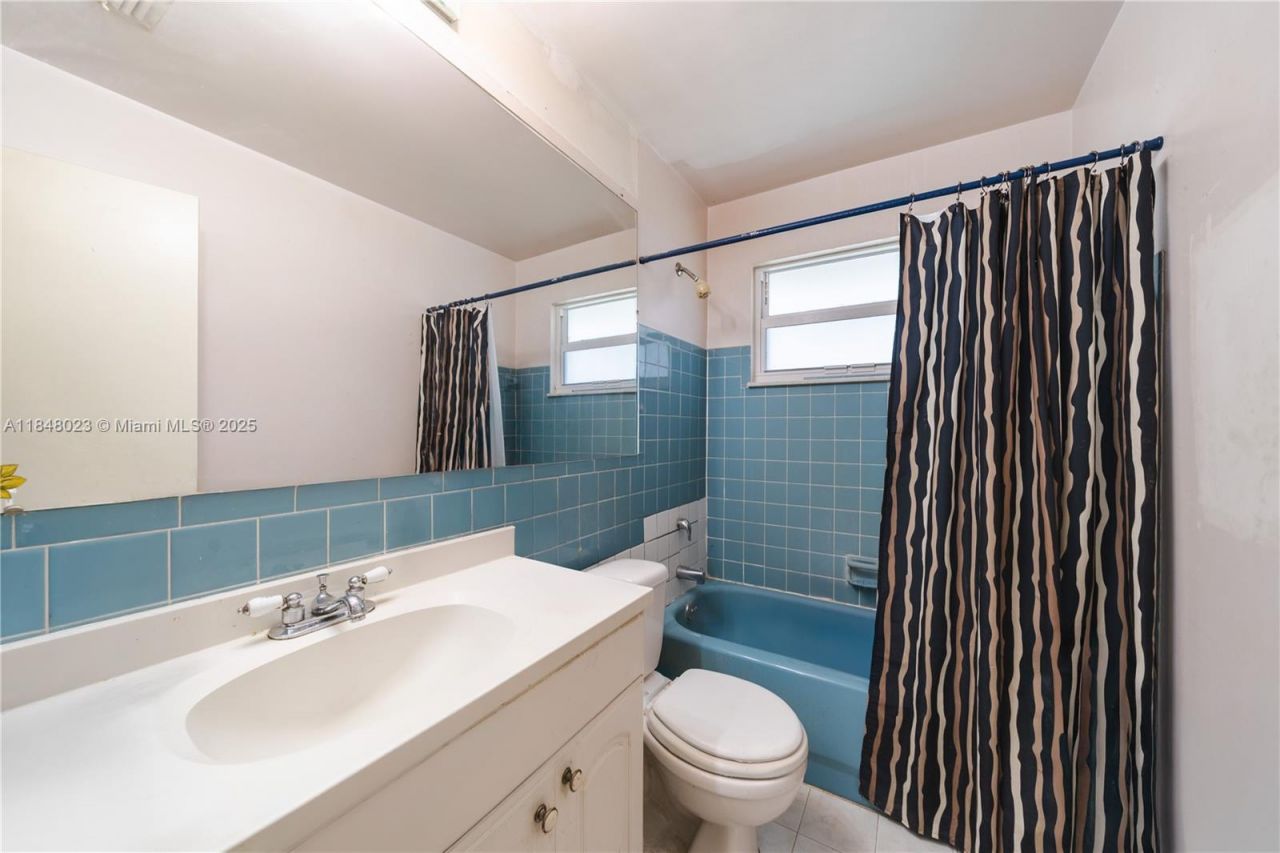 5103 NW 54th Ct, Tamarac, FL 33319 Photo