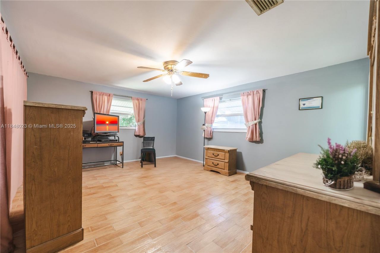 5103 NW 54th Ct, Tamarac, FL 33319 Photo