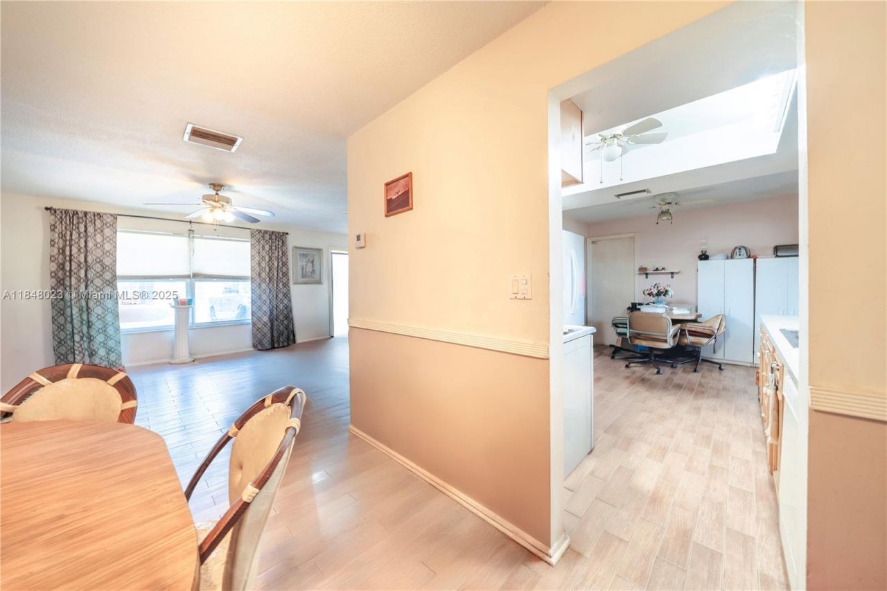 5103 NW 54th Ct, Tamarac, FL 33319 Photo